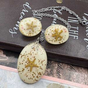 Tropical Starfish Resin Jewelry Set Beachy Statement Necklace Earrings